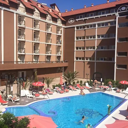 Бахами Резиденс Apartmanhotel Napospart