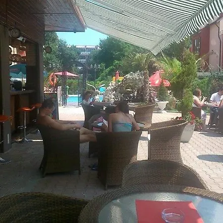 Бахами Резиденс Hotel apartamentowy Słoneczny Brzeg