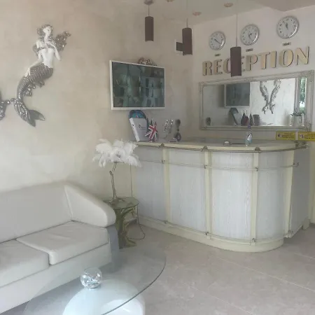 Бахами Резиденс Hotel apartamentowy Słoneczny Brzeg